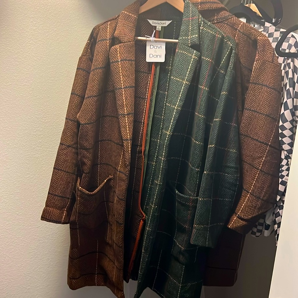 Davi and Dani Longline half plaid coat NWT PRICE DROP